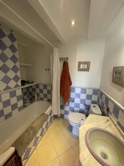 Image No.44-3 Bed Commercial for sale