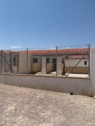 Image No.2-4 Bed Commercial for sale