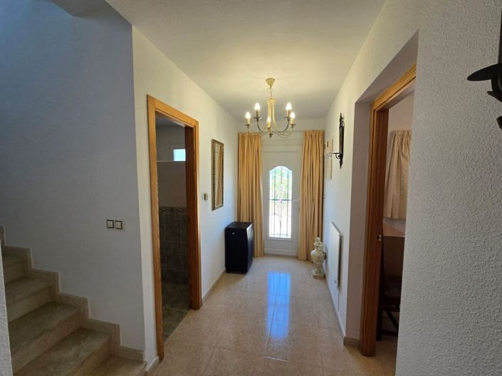 Image No.18-4 Bed Villa for sale