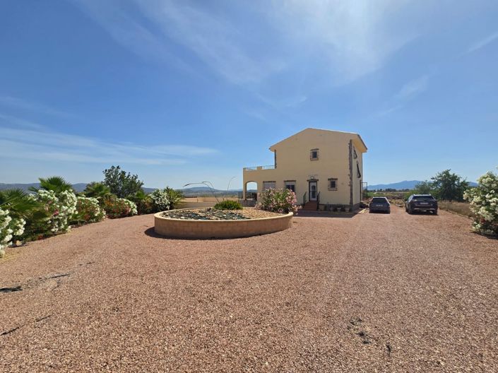 Image No.27-4 Bed Villa for sale