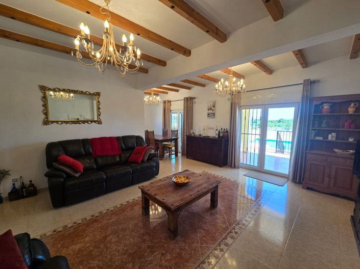 Image No.8-4 Bed Villa for sale