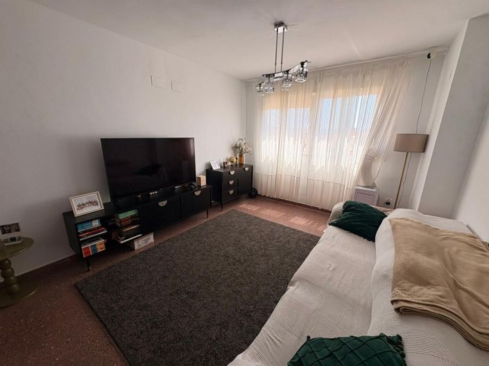 Image No.11-3 Bed Apartment for sale