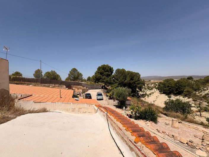 Image No.16-6 Bed Country House for sale