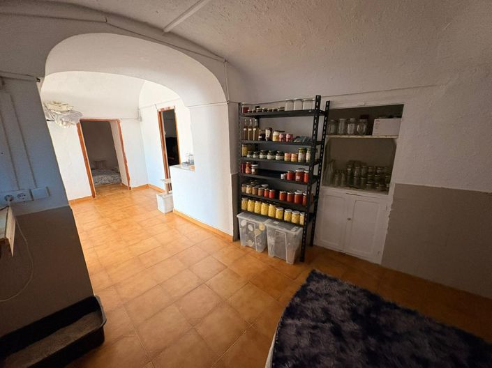 Image No.39-6 Bed Country House for sale