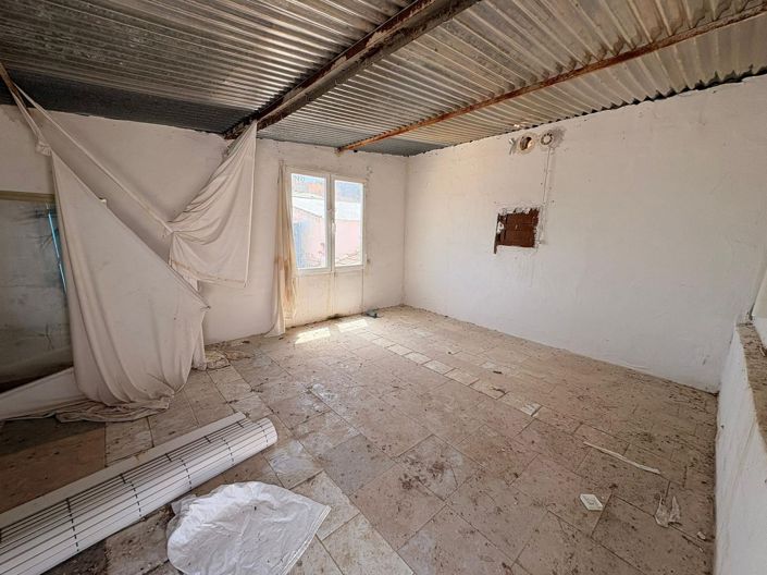 Image No.40-6 Bed Country House for sale