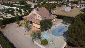 Photo 6