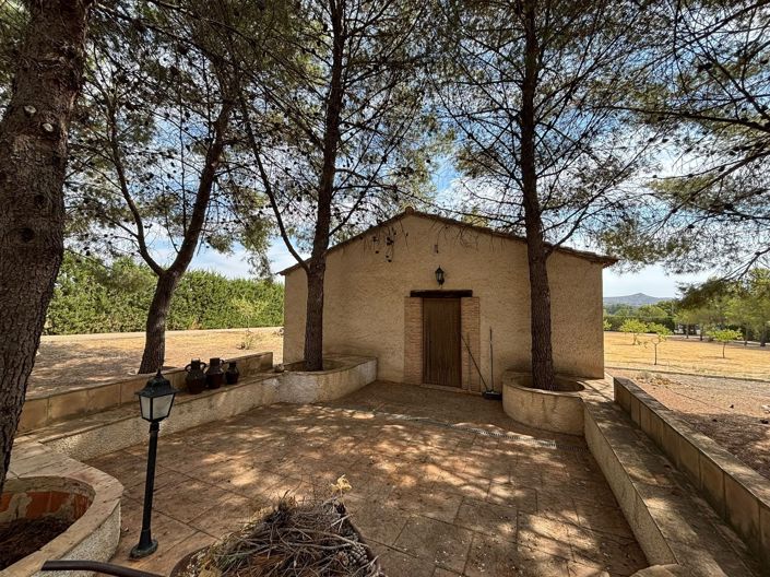 Image No.13-8 Bed Villa for sale