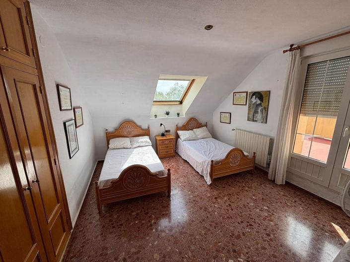 Image No.26-8 Bed Villa for sale