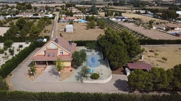 Image No.3-8 Bed Villa for sale