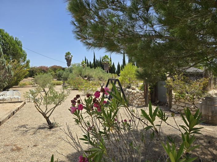 Image No.28-6 Bed Villa for sale