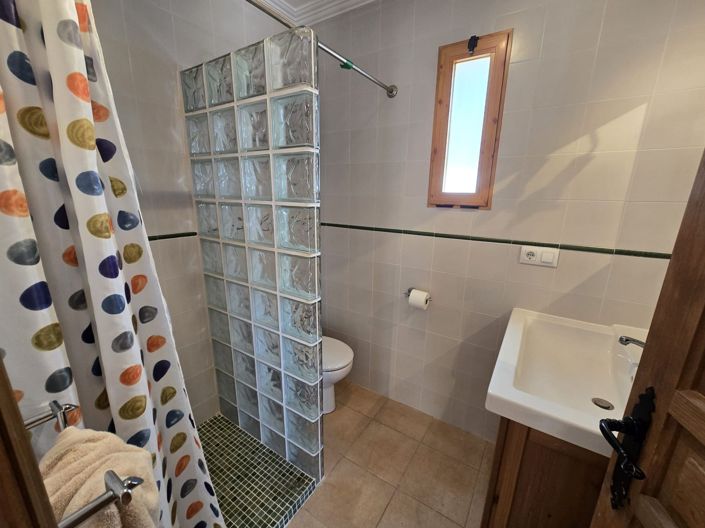 Image No.33-6 Bed Villa for sale