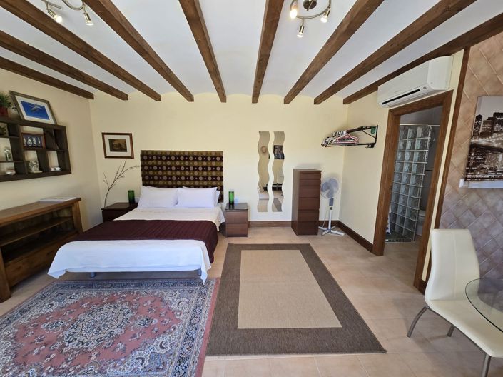 Image No.41-6 Bed Villa for sale