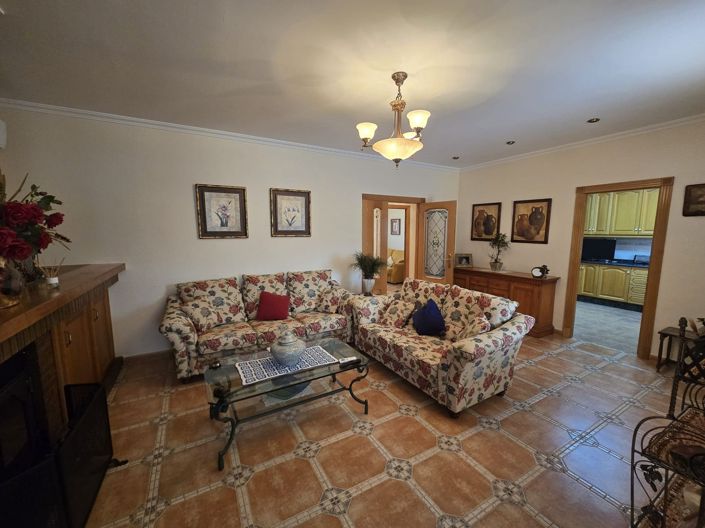 Image No.18-5 Bed Villa for sale