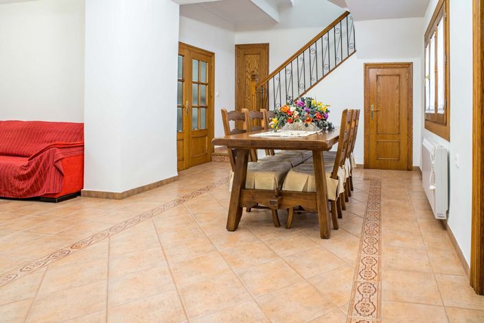 Image No.11-5 Bed Village House for sale