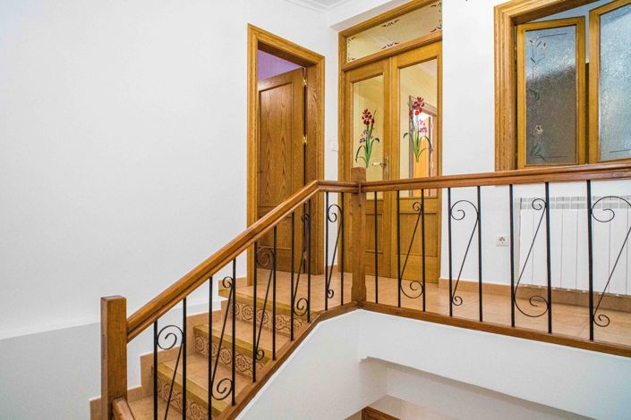 Image No.20-5 Bed Village House for sale