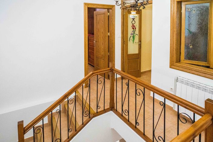 Image No.21-5 Bed Village House for sale