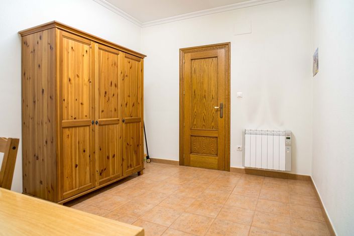Image No.26-5 Bed Village House for sale