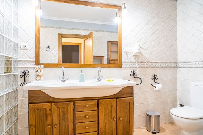 Image No.28-5 Bed Village House for sale