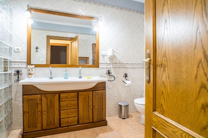 Image No.29-5 Bed Village House for sale