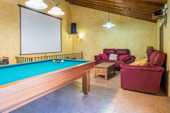 Image No.32-5 Bed Village House for sale