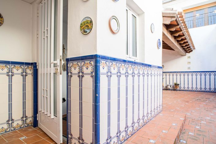 Image No.48-5 Bed Village House for sale