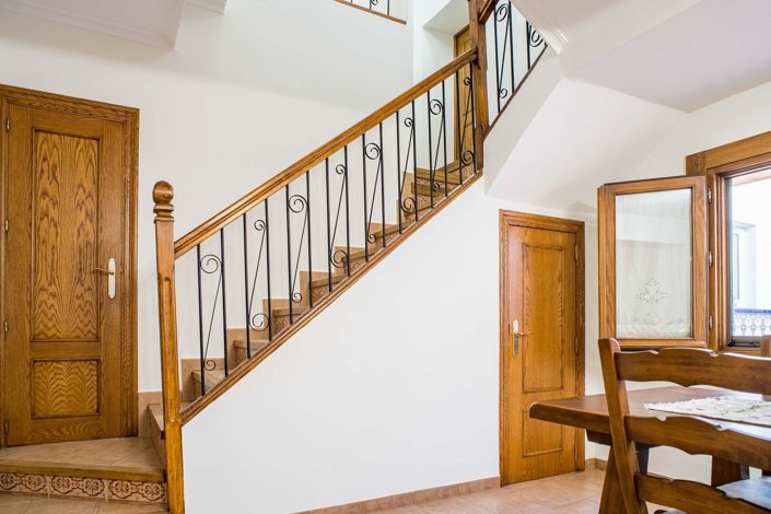 Image No.8-5 Bed Village House for sale