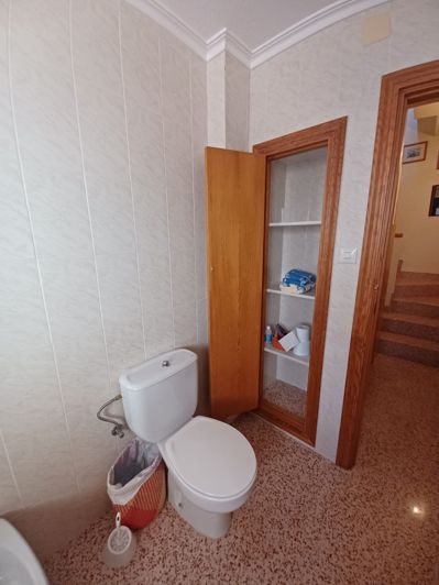 Image No.35-3 Bed Townhouse for sale