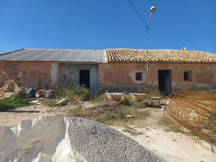Image No.2-2 Bed Country House for sale