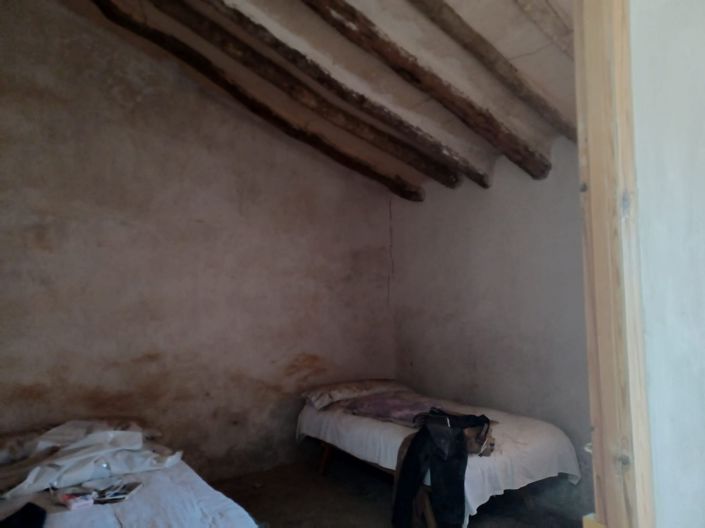 Image No.10-2 Bed Country House for sale
