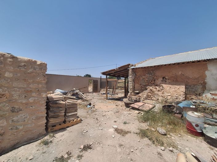 Image No.14-2 Bed Country House for sale