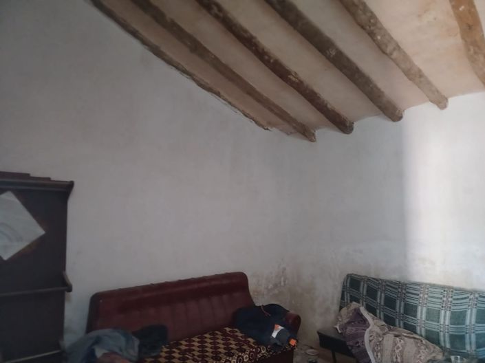 Image No.8-2 Bed Country House for sale