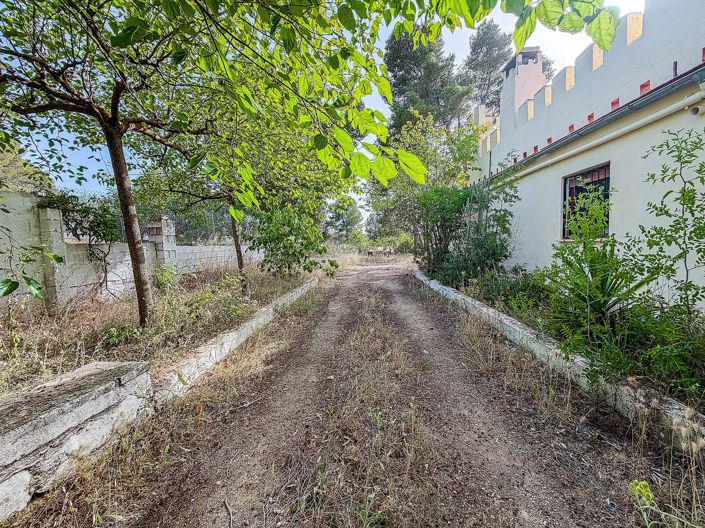 Image No.13-2 Bed Country House for sale