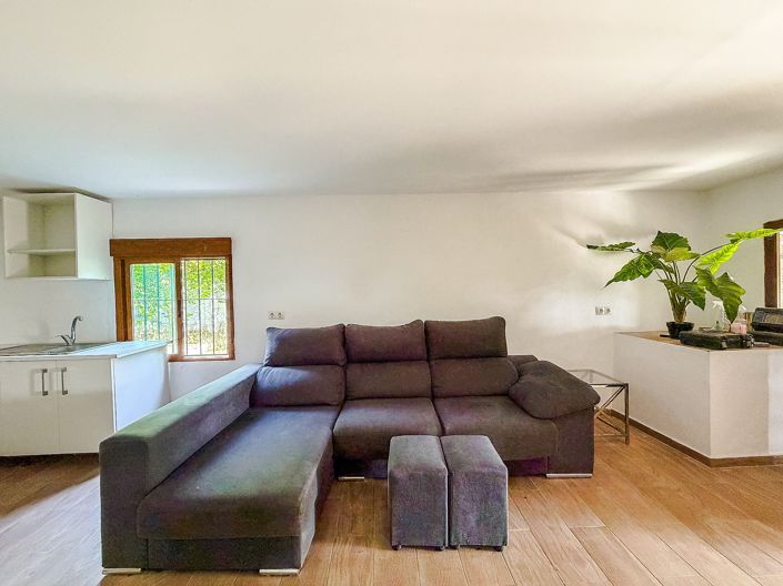 Image No.28-2 Bed Country House for sale