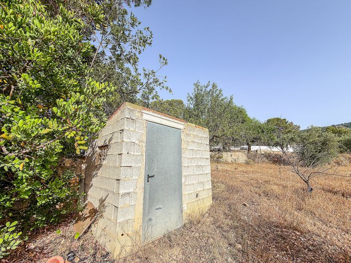 Image No.41-2 Bed Country House for sale