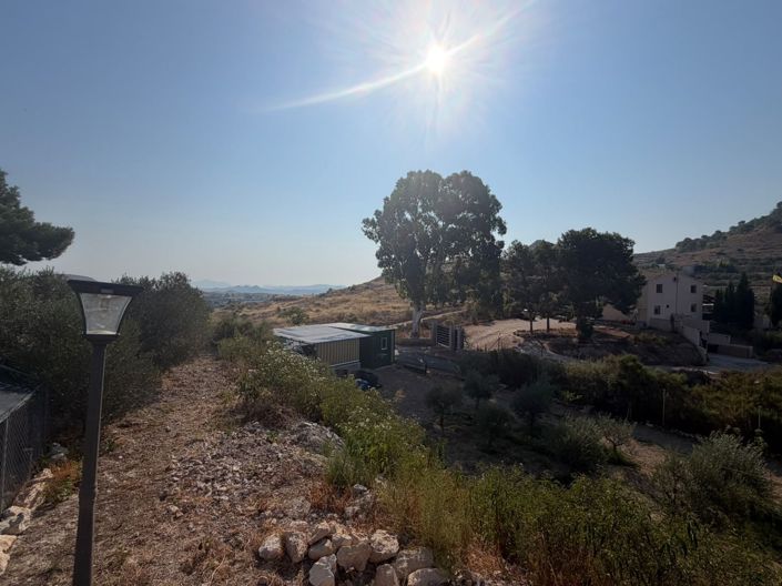 Image No.18-6 Bed Country House for sale