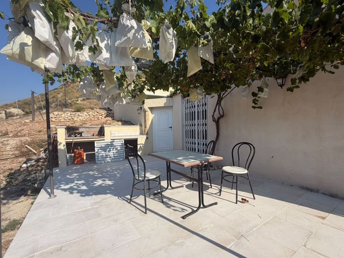 Image No.21-6 Bed Country House for sale