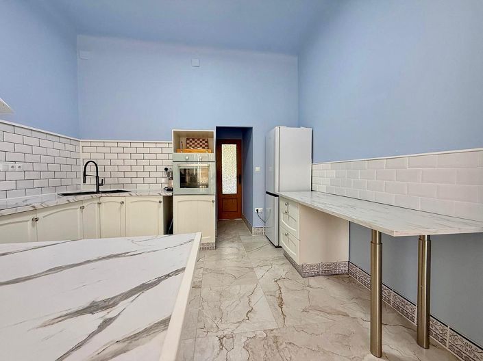 Image No.12-2 Bed Apartment for sale