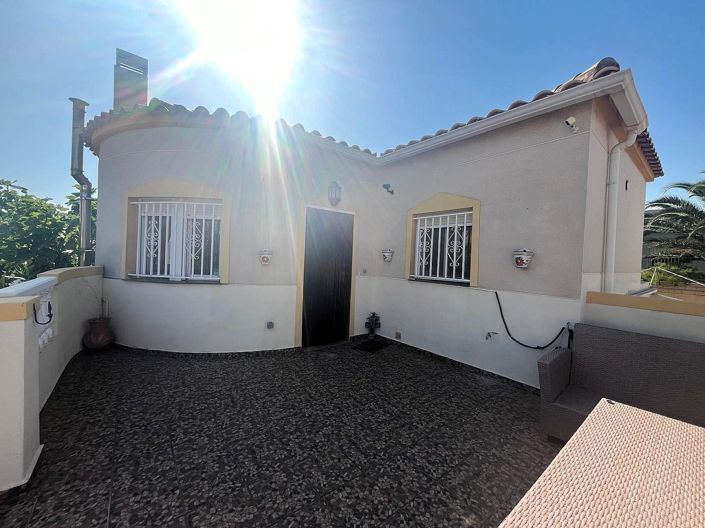 Image No.2-Villa de 3 chambres à vendre à Castalla