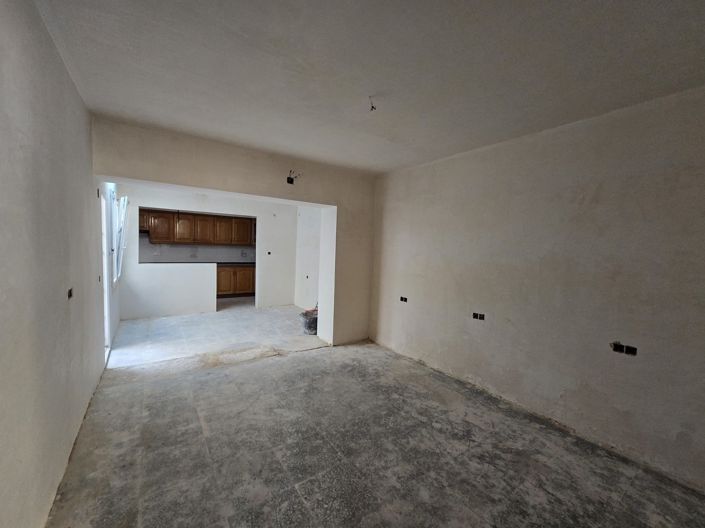 Image No.10-3 Bed Townhouse for sale