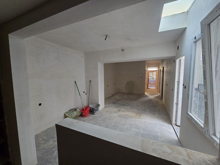 Image No.4-3 Bed Townhouse for sale