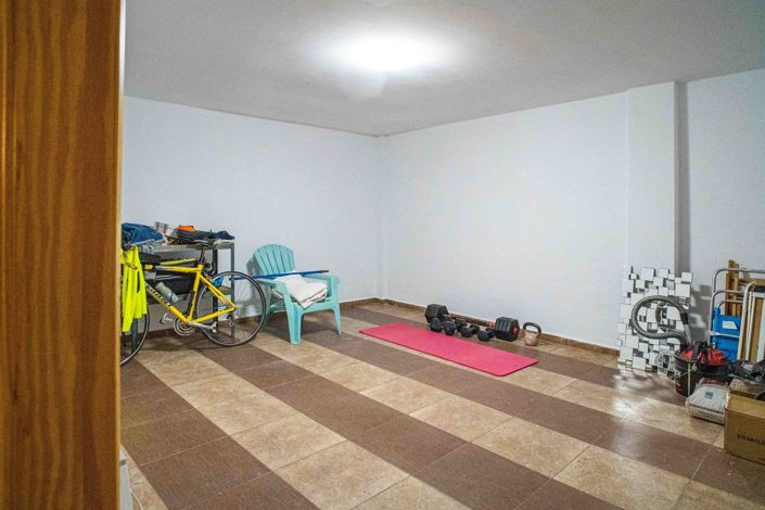 Image No.18-3 Bed Apartment for sale
