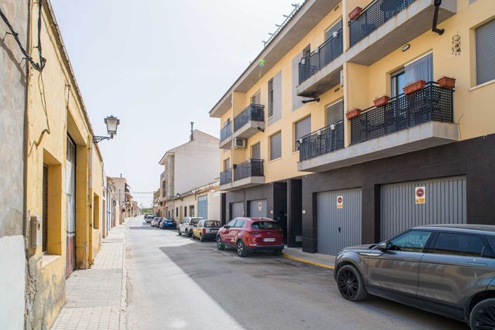 Image No.25-3 Bed Apartment for sale