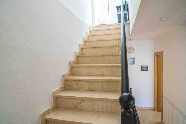 Image No.28-3 Bed Apartment for sale