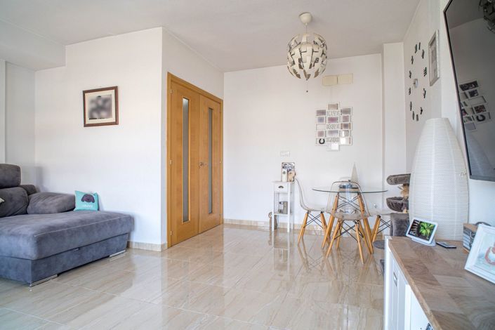 Image No.8-3 Bed Apartment for sale