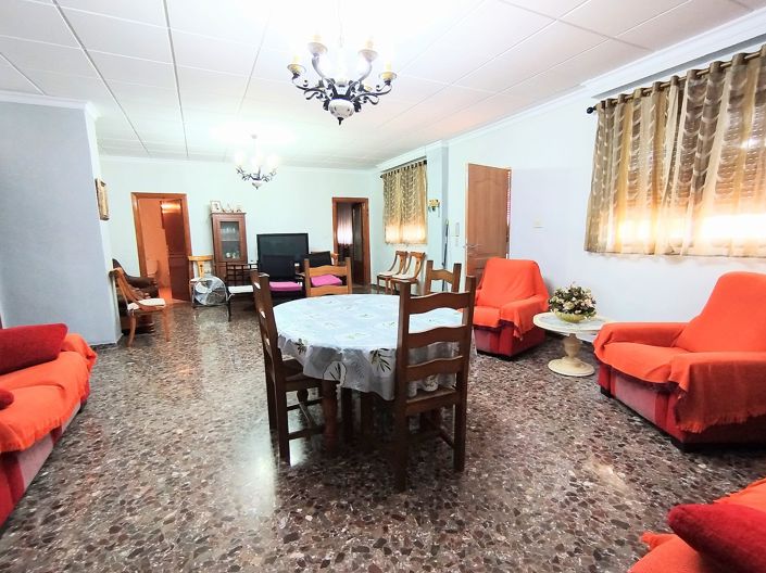 Image No.14-4 Bed Country House for sale