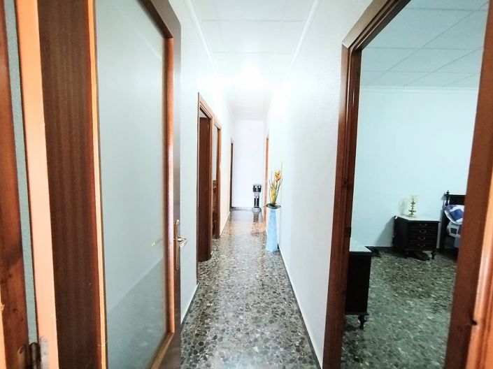 Image No.21-4 Bed Country House for sale