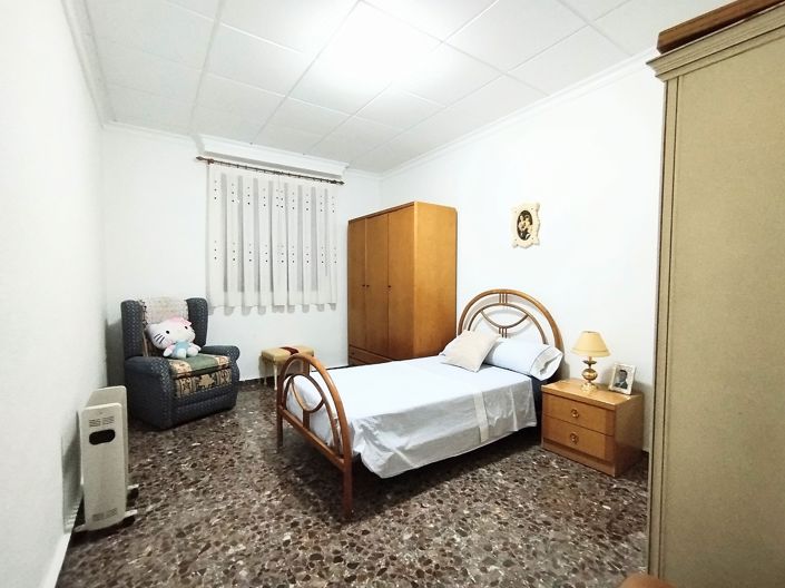 Image No.29-4 Bed Country House for sale