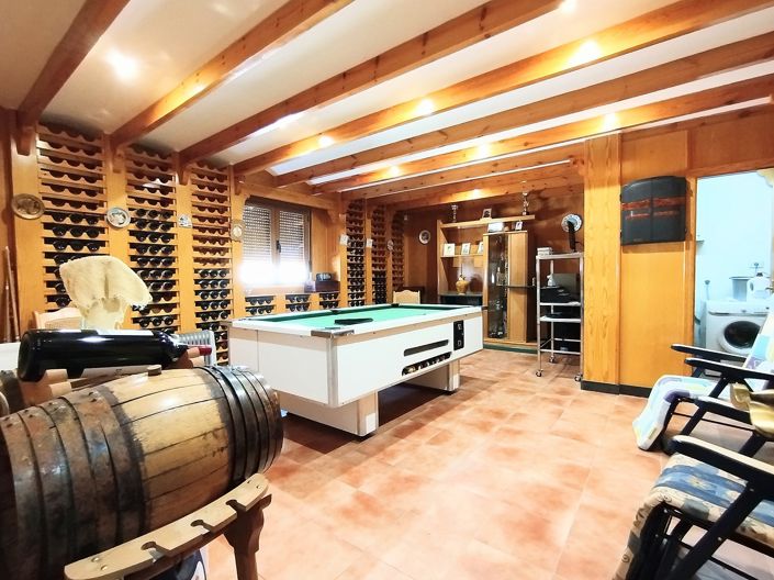 Image No.33-4 Bed Country House for sale