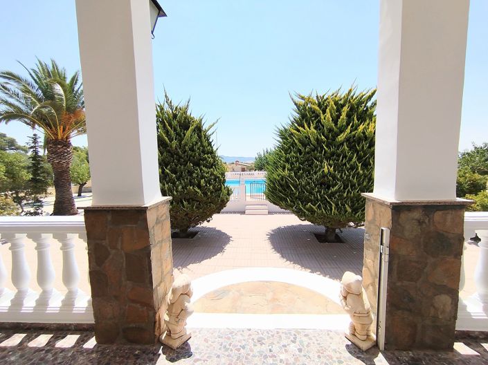 Image No.5-4 Bed Country House for sale