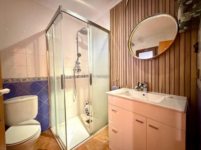 Image No.18-3 Bed Townhouse for sale